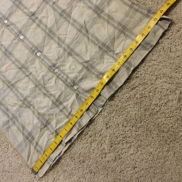 Van Heusen Plaid Rayon Blend Single Pocket Seersucker Button Down Shirt - Picture 11 of 13